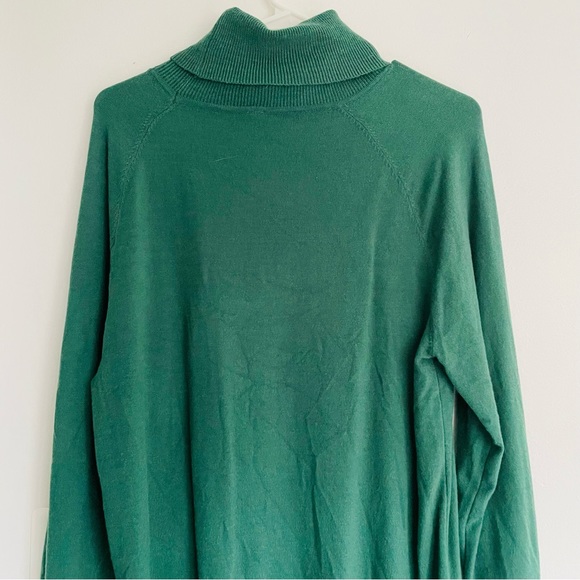 NWT Dark Green Turtleneck - Picture 13 of 15